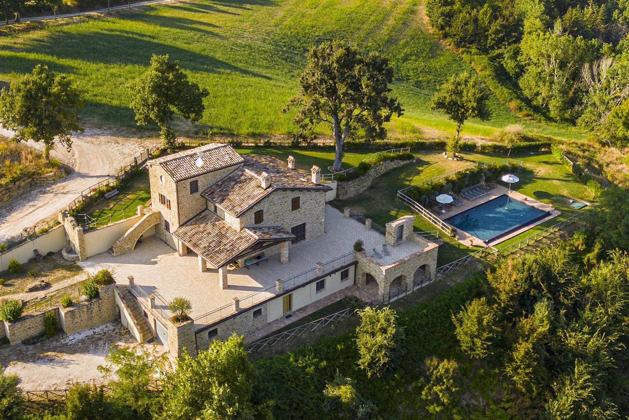 Casale Ermelinda Villa Castelraimondo Dış mekan fotoğraf